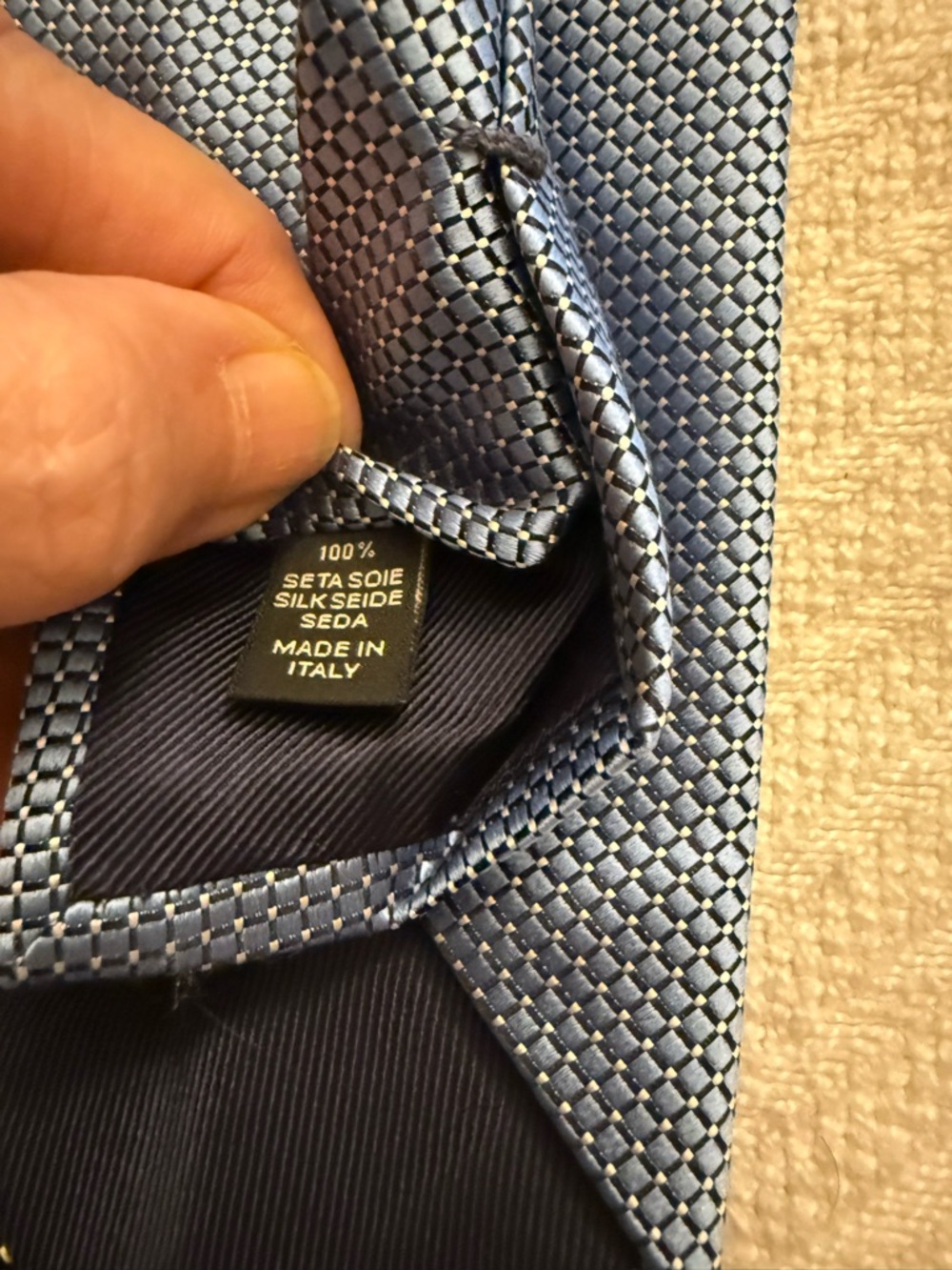 Ermenegildo Zegna Navy Micro-Textured Silk Tie - Picture 5 of 5